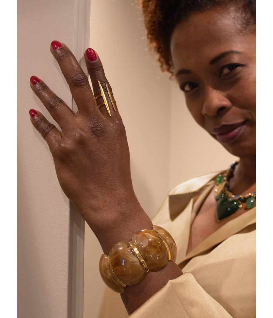 CALIFORNIA Gold-Gilded Resin Cuff–Elastic Fit,Unique Marbled Design